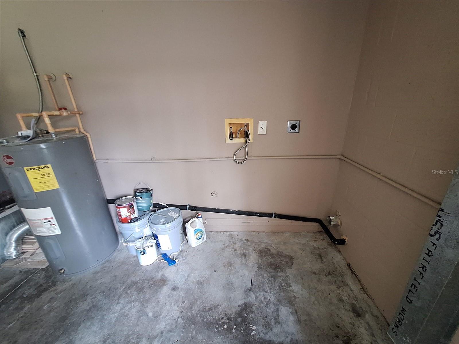 1220 WAYCROSS ST — photo 31