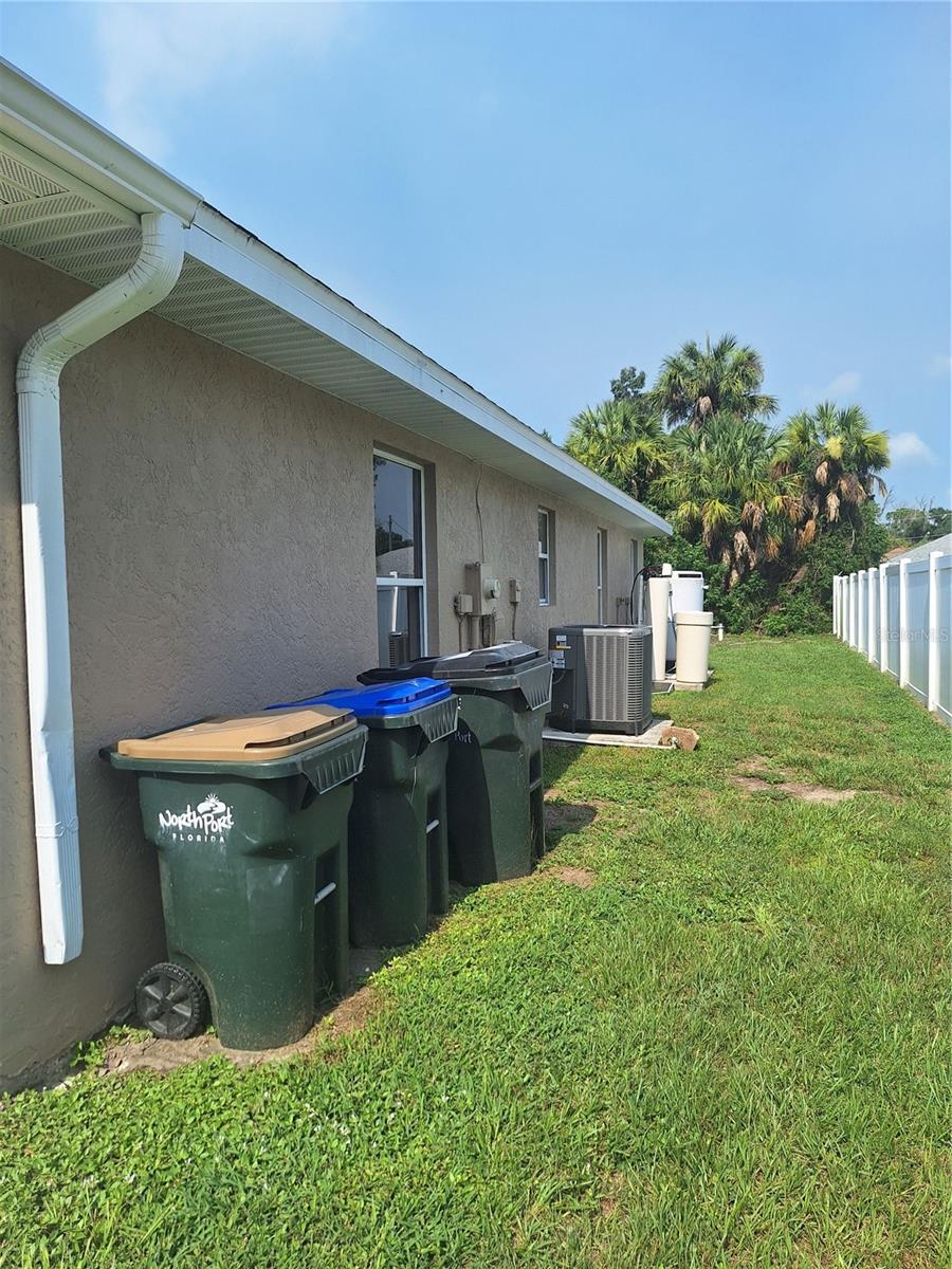 1220 WAYCROSS ST — photo 32
