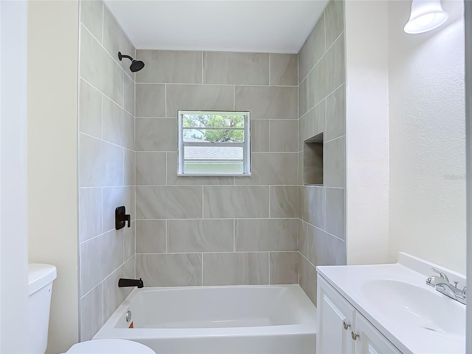8010 N 13TH ST — photo 22