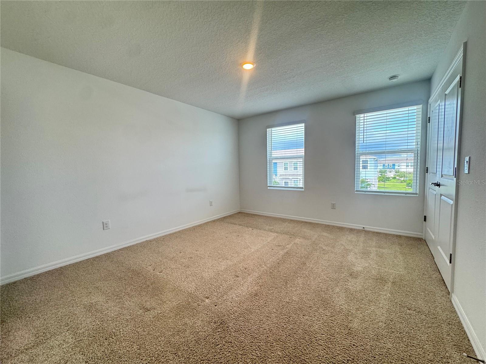 8528 DAYBREAK ST — photo 11
