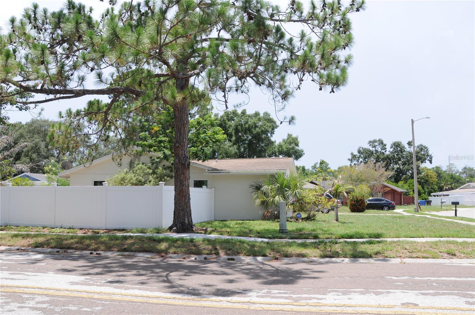 8002 WOODVINE PL — photo 5