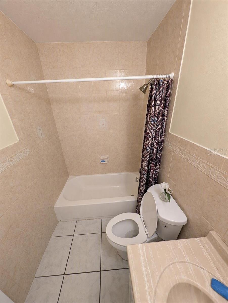 8002 WOODVINE PL — photo 19