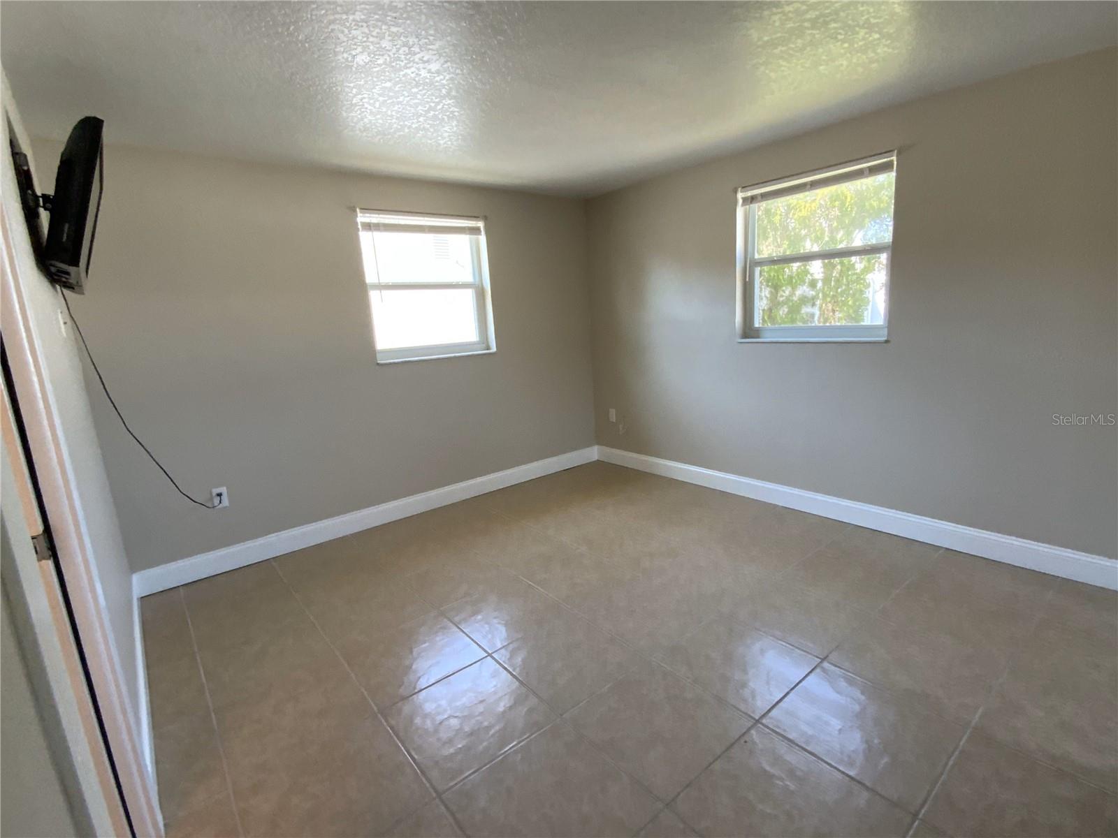 4625 COMPASS CT — photo 10