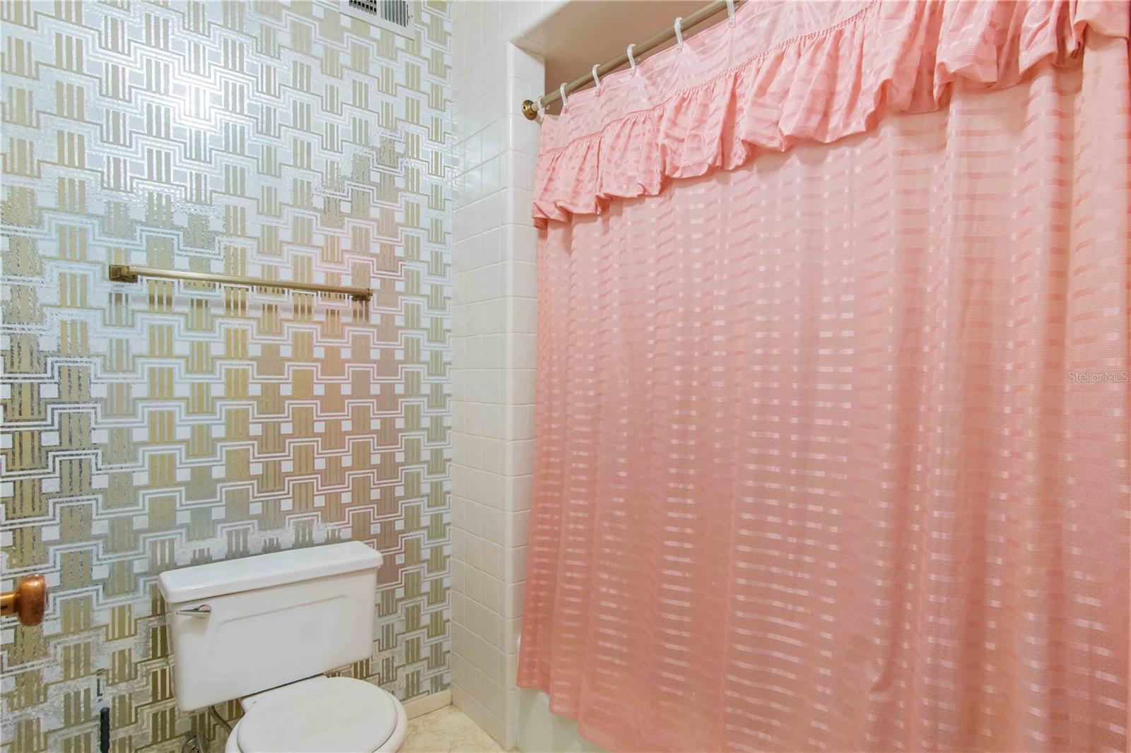 514 SPRING LAKES BLVD — photo 31