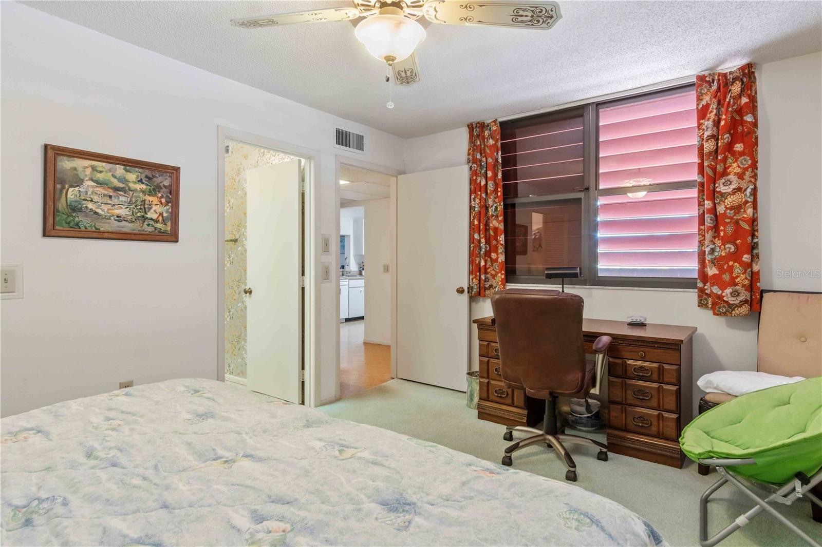 514 SPRING LAKES BLVD — photo 34