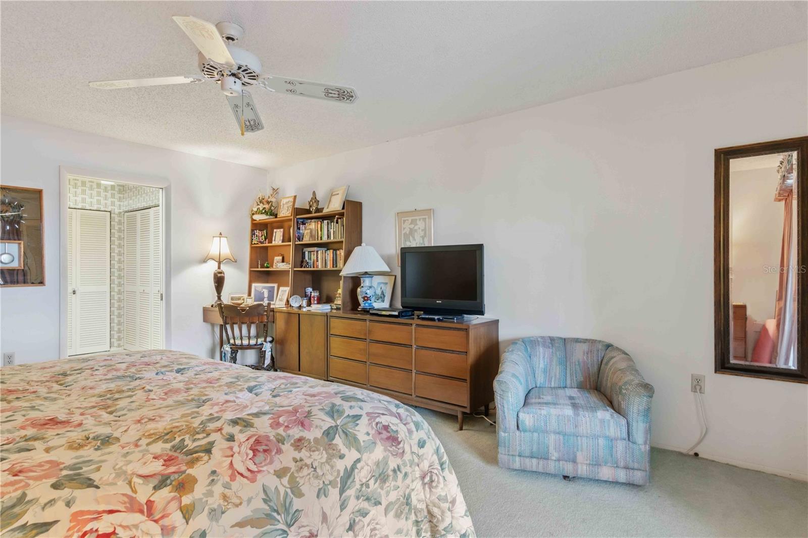 514 SPRING LAKES BLVD — photo 26