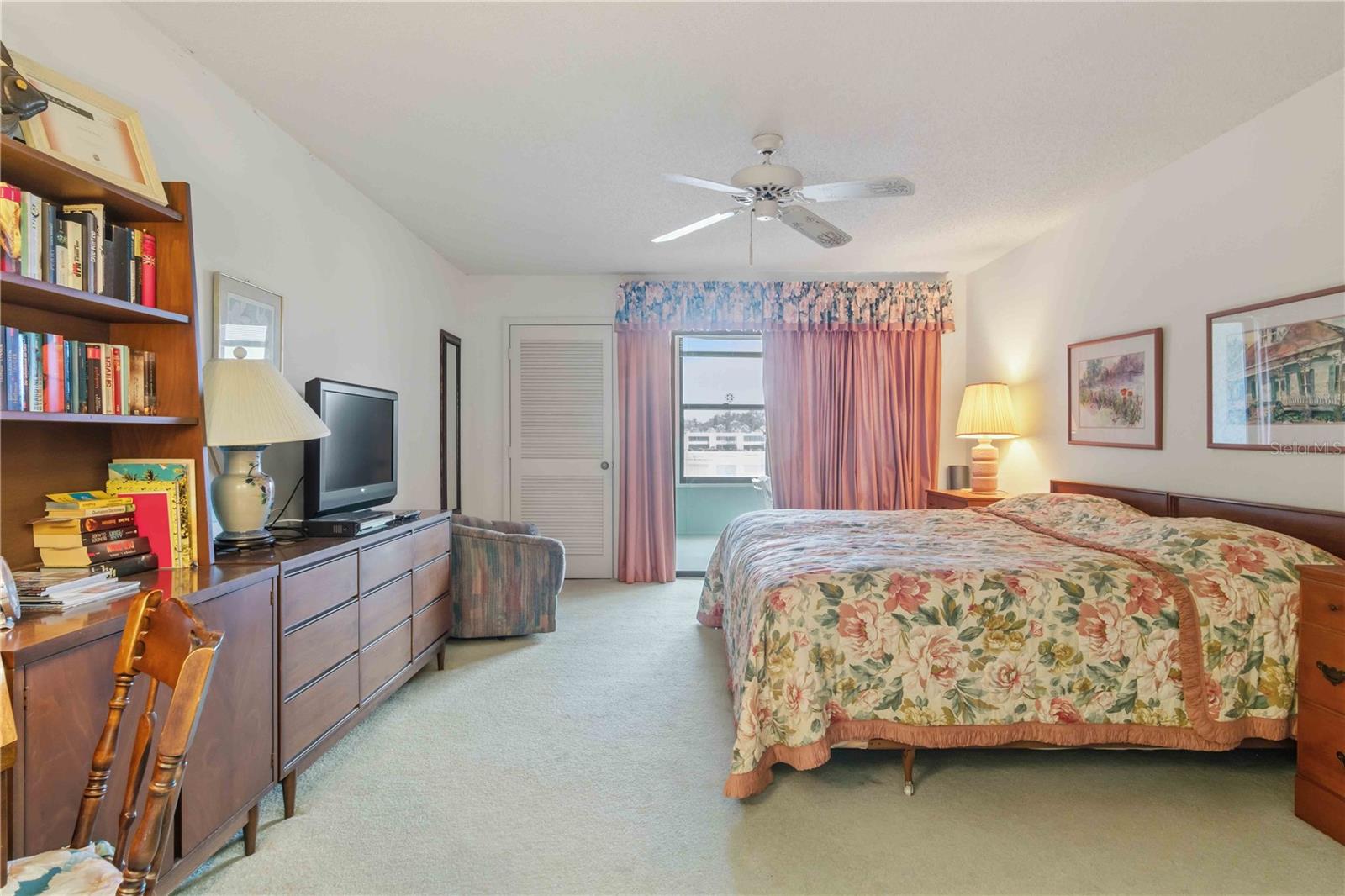 514 SPRING LAKES BLVD — photo 24