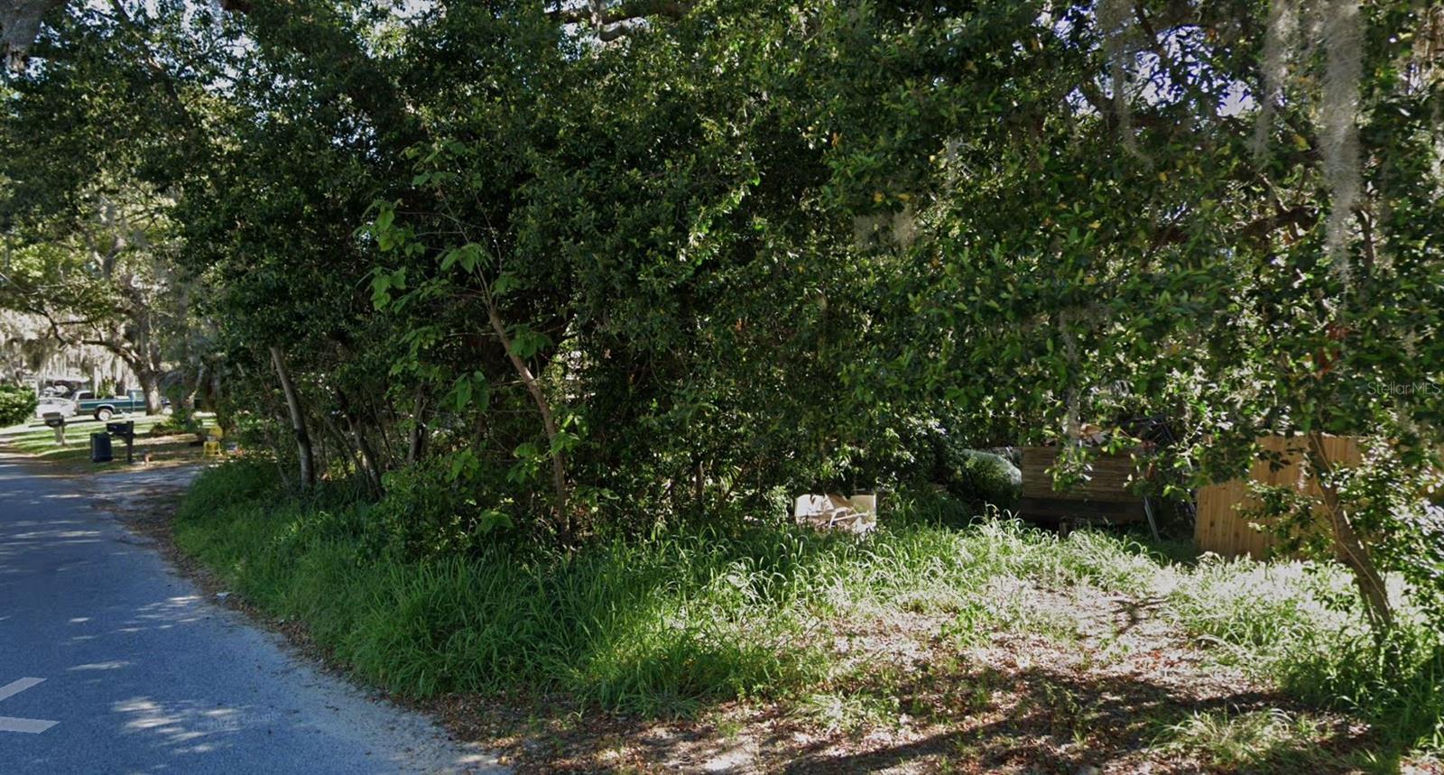 LENOX DRIVE — photo 2