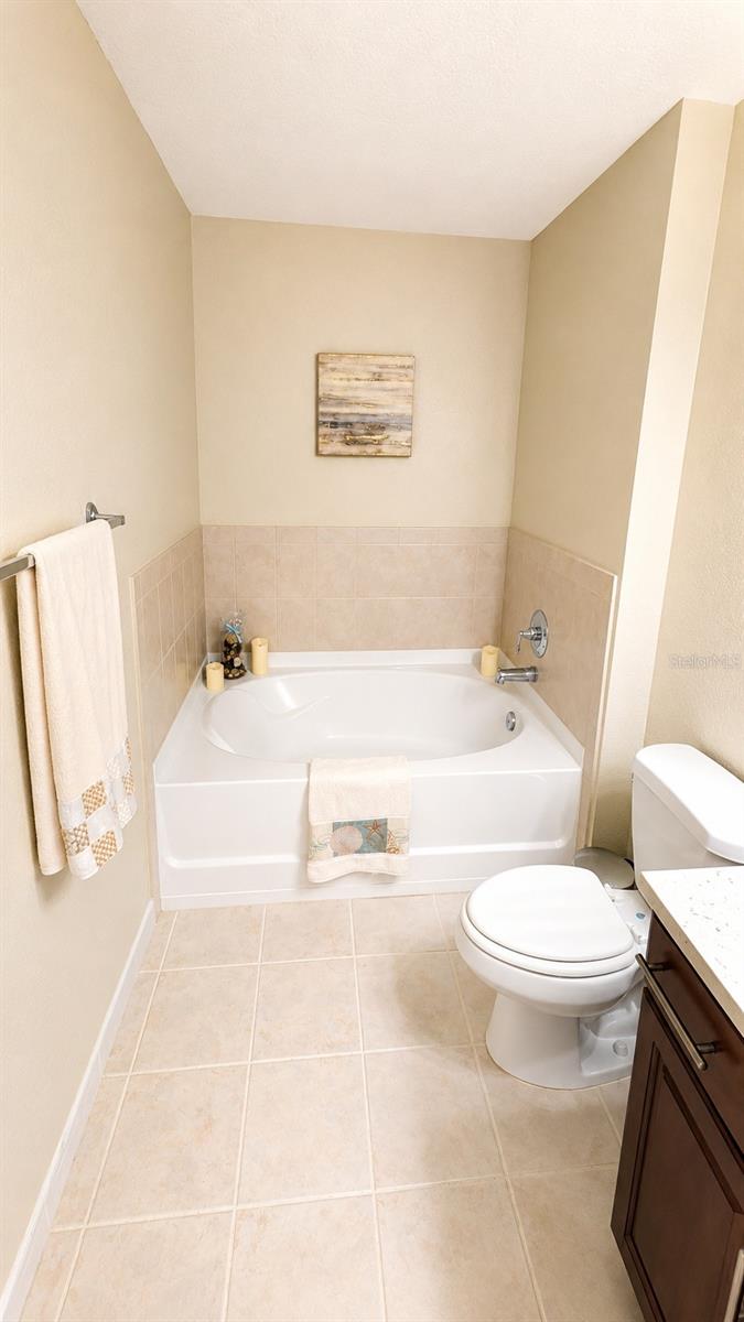 1064 N TAMIAMI TRAIL #1320 — photo 12
