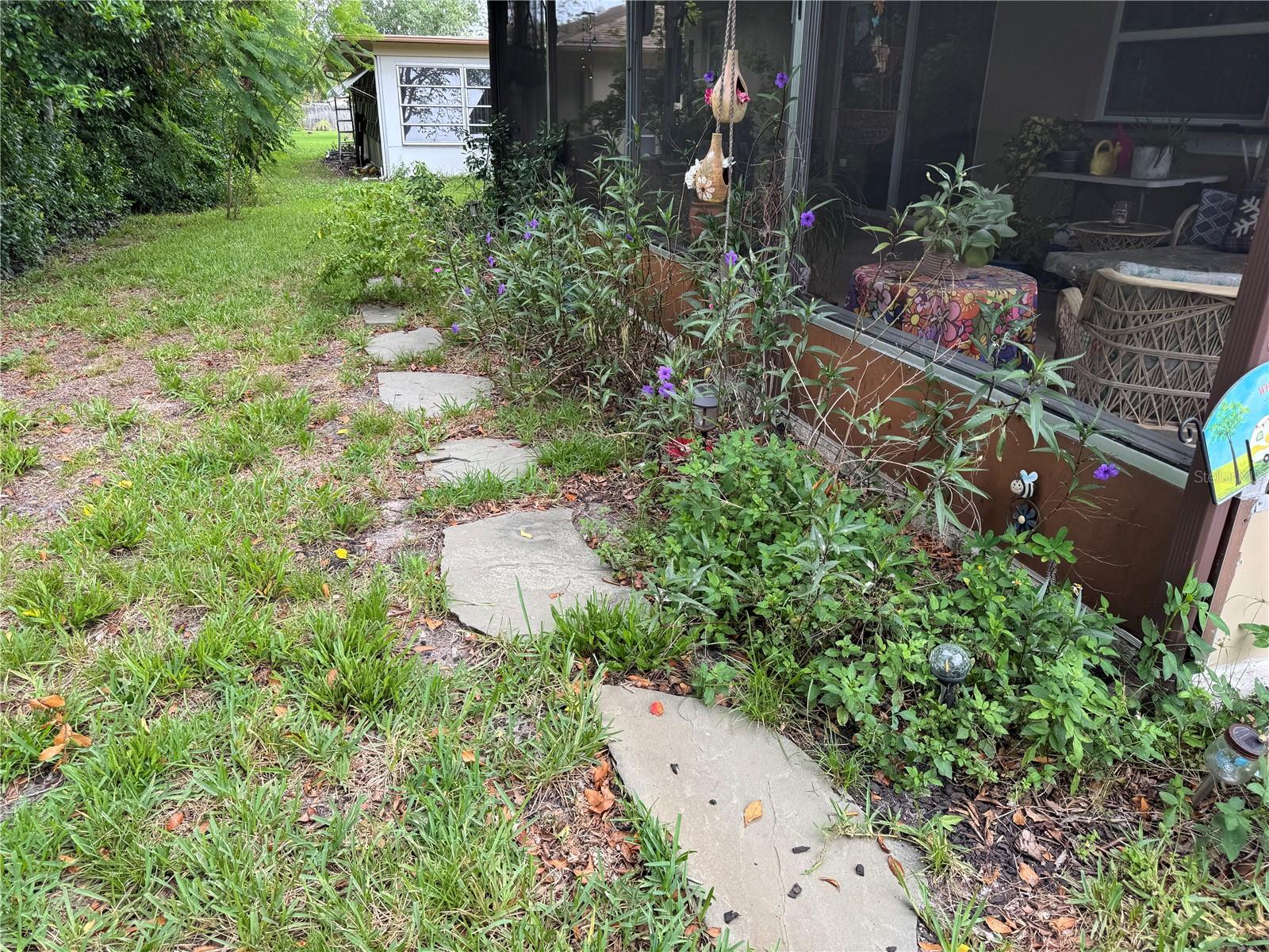 10707 SALAMANCA DR — photo 16