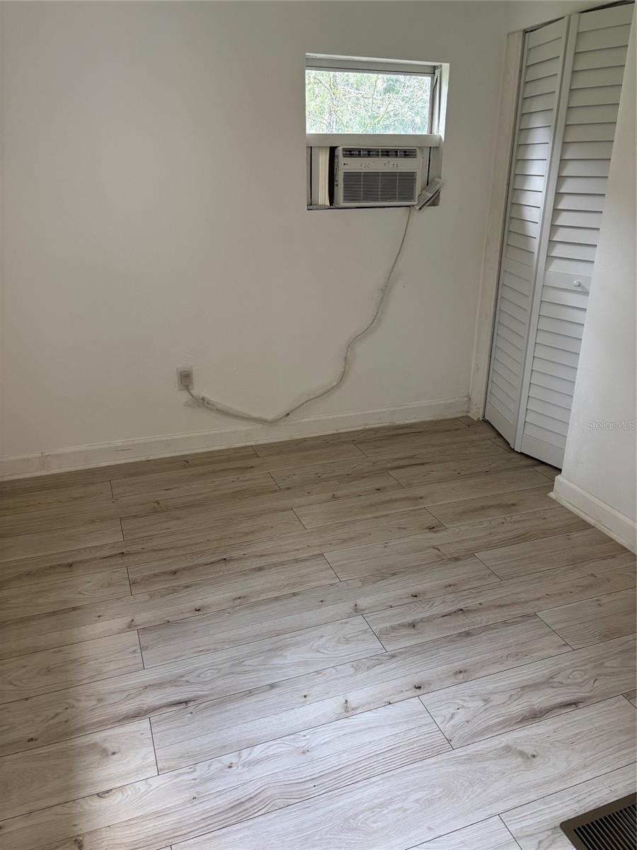 24739 AUDREY RD — photo 15