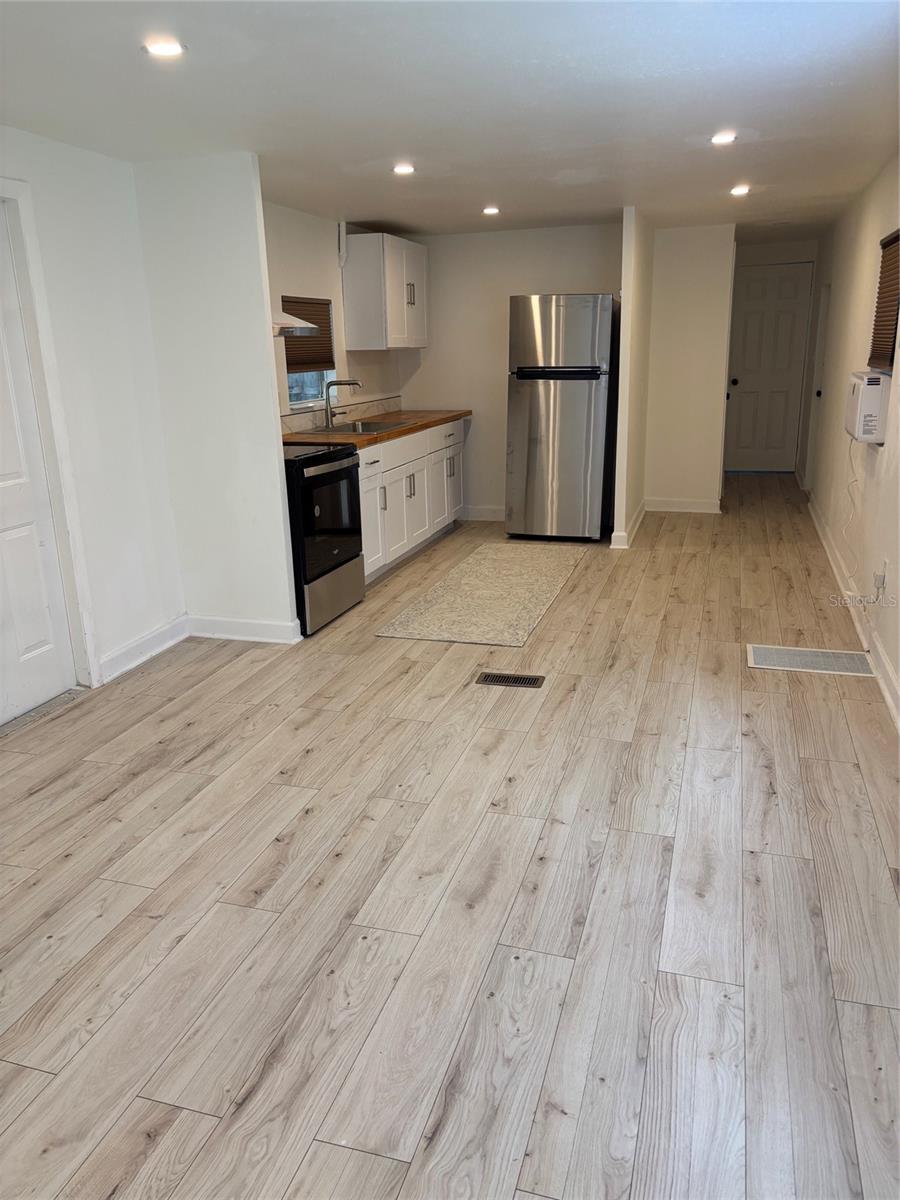 24739 AUDREY RD — photo 5