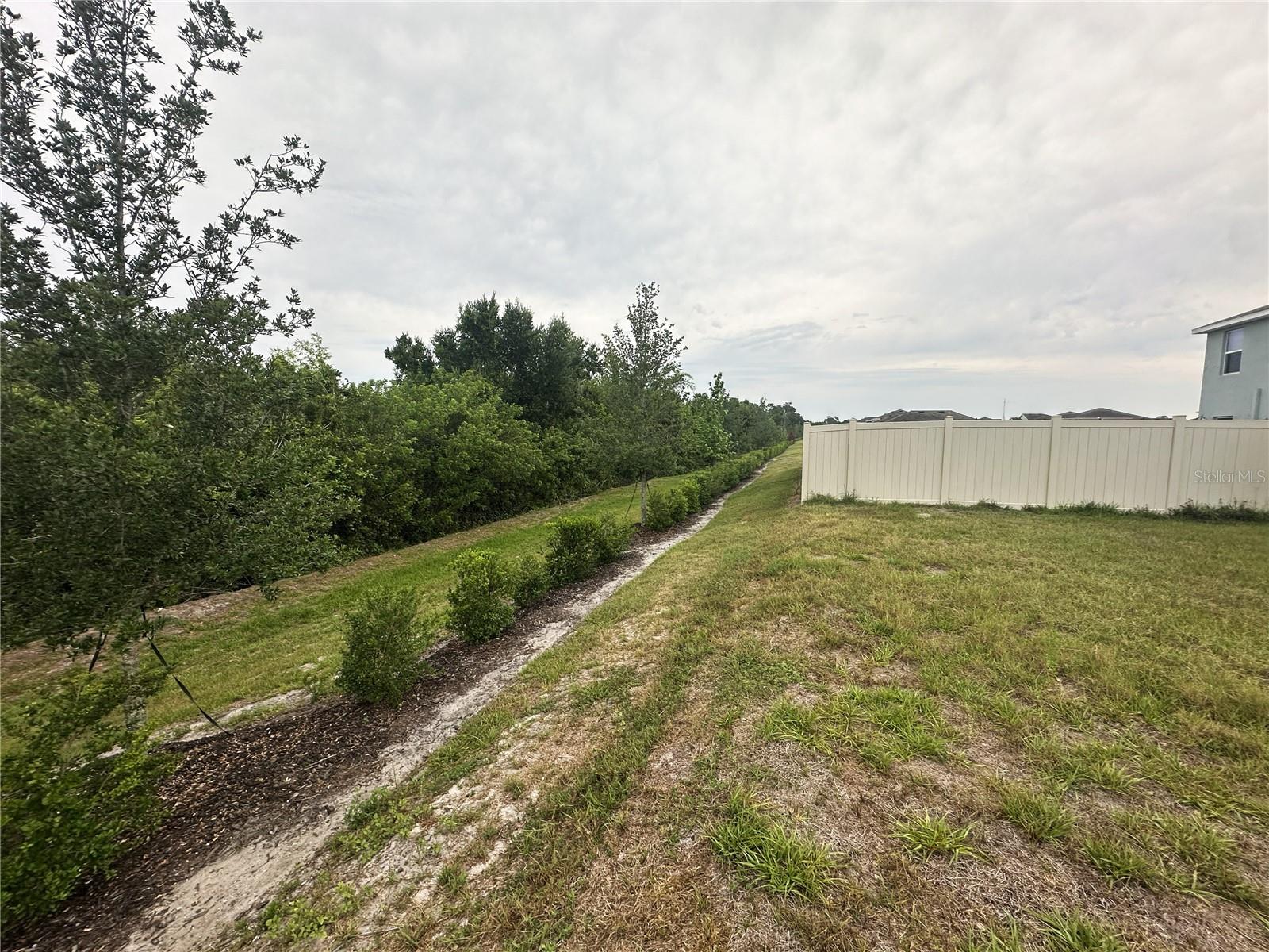 5923 FLAGSTONE TRL — photo 10