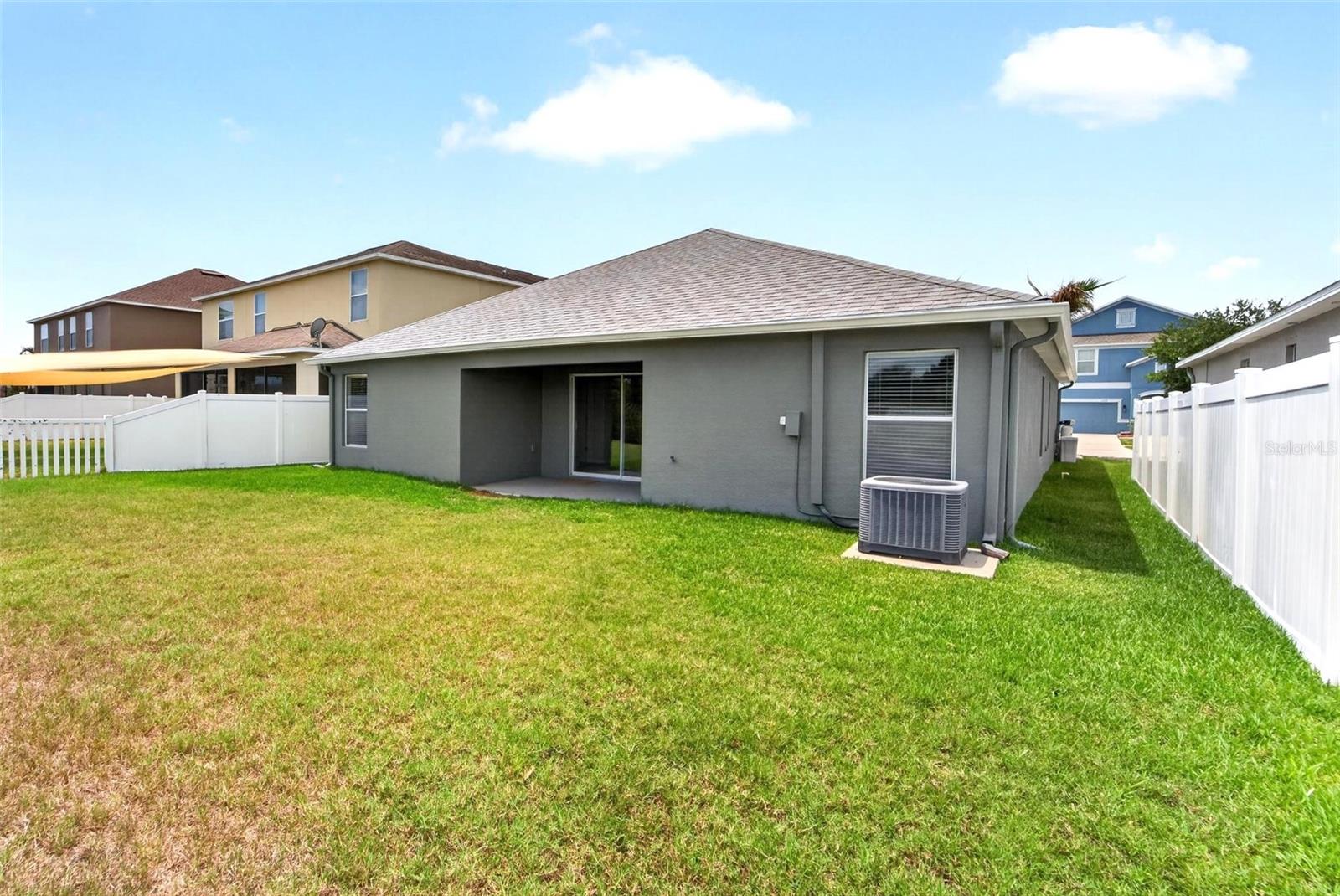 13128 ROYAL PINES AVE — photo 4