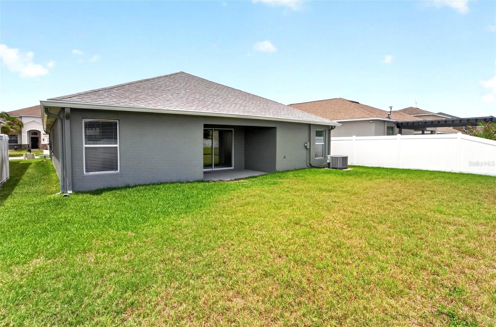 13128 ROYAL PINES AVE — photo 3