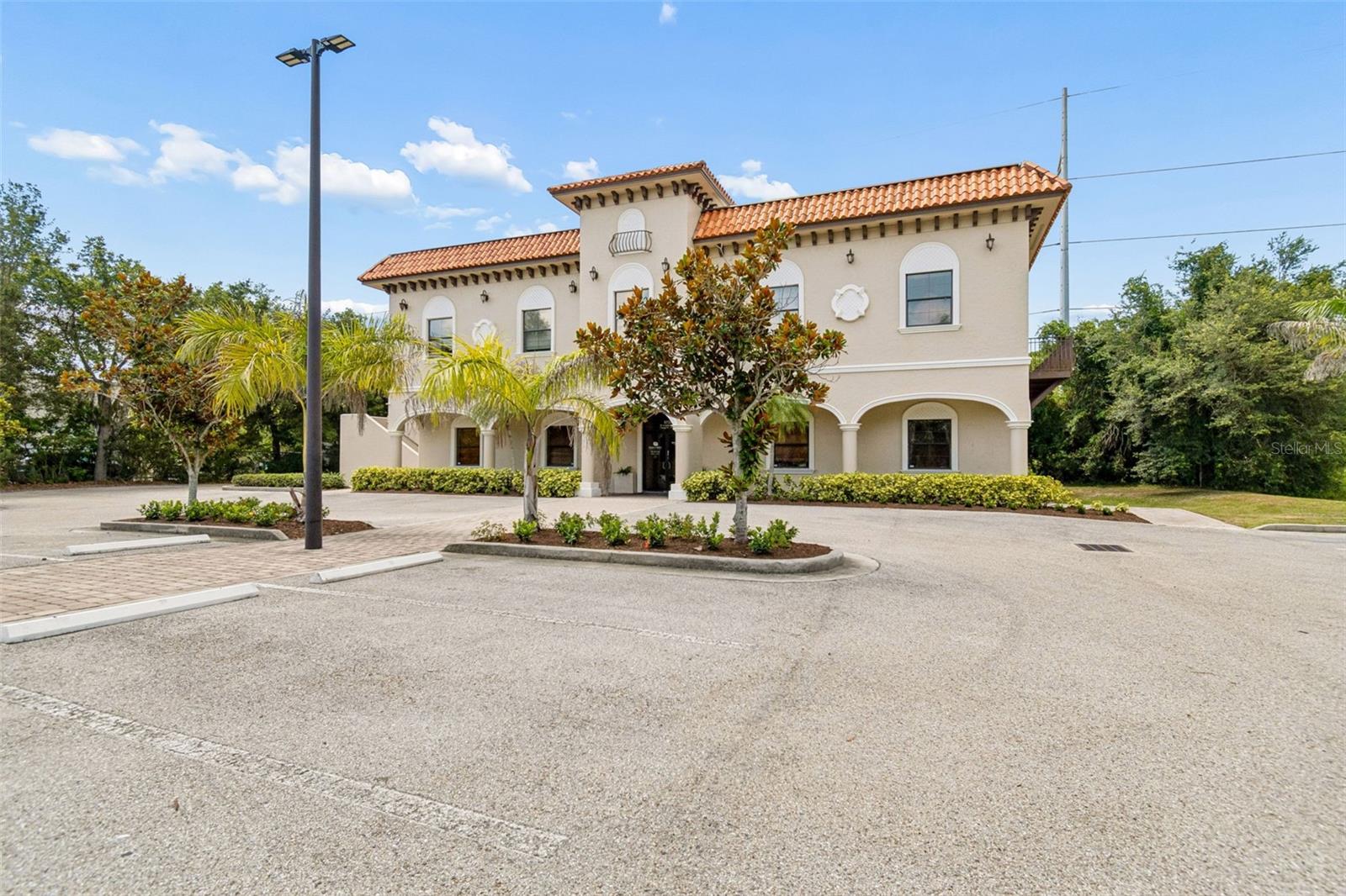 6730 W LINEBAUGH AVE — photo 3