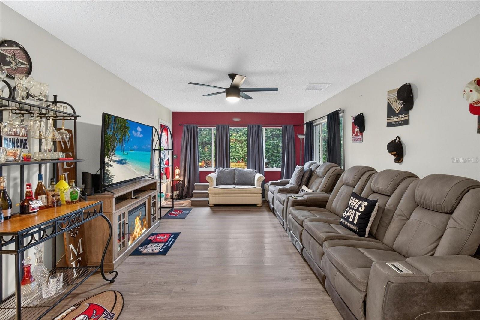 10508 QUIMBY DR — photo 16