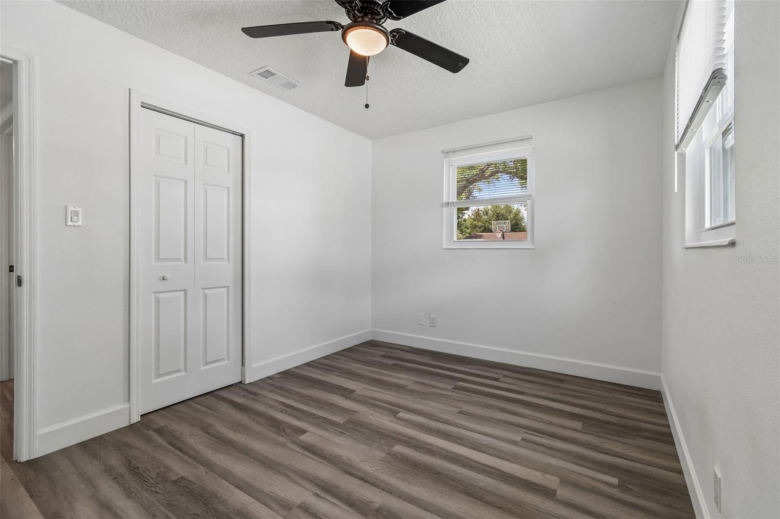 4417 W FAIRVIEW HTS — photo 24