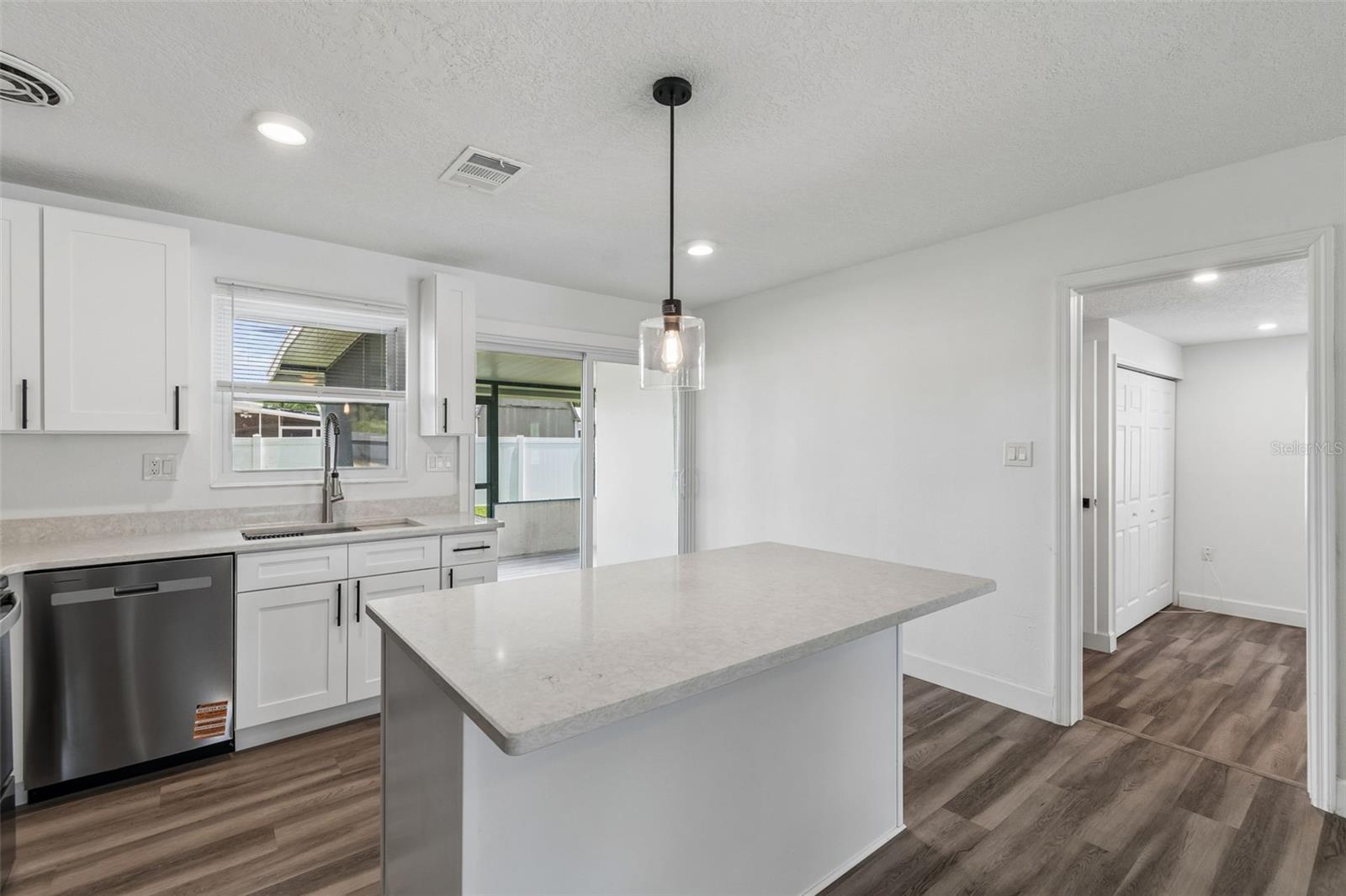 4417 W FAIRVIEW HTS — photo 11
