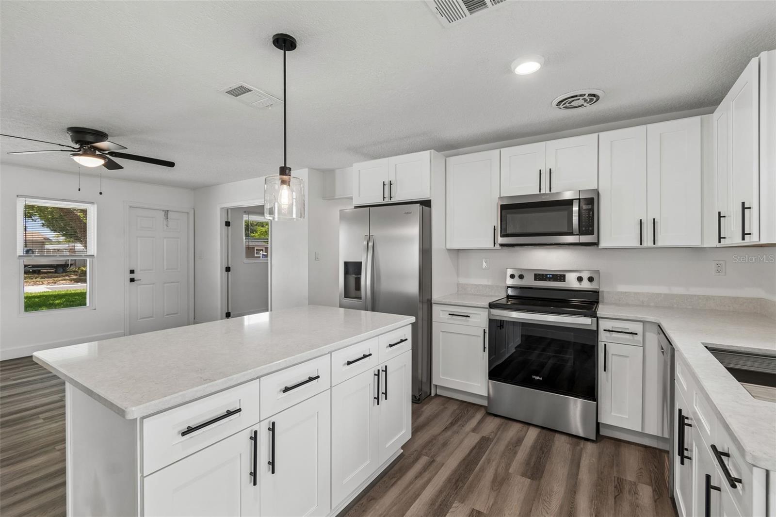 4417 W FAIRVIEW HTS — photo 9