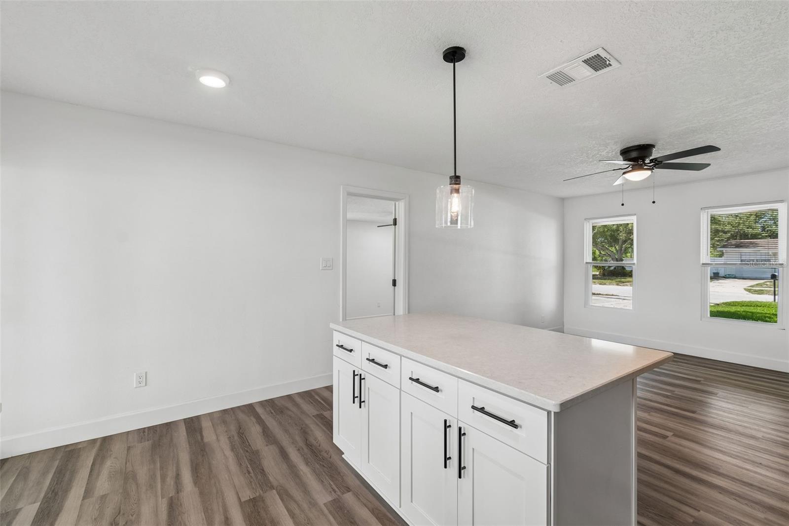 4417 W FAIRVIEW HTS — photo 10