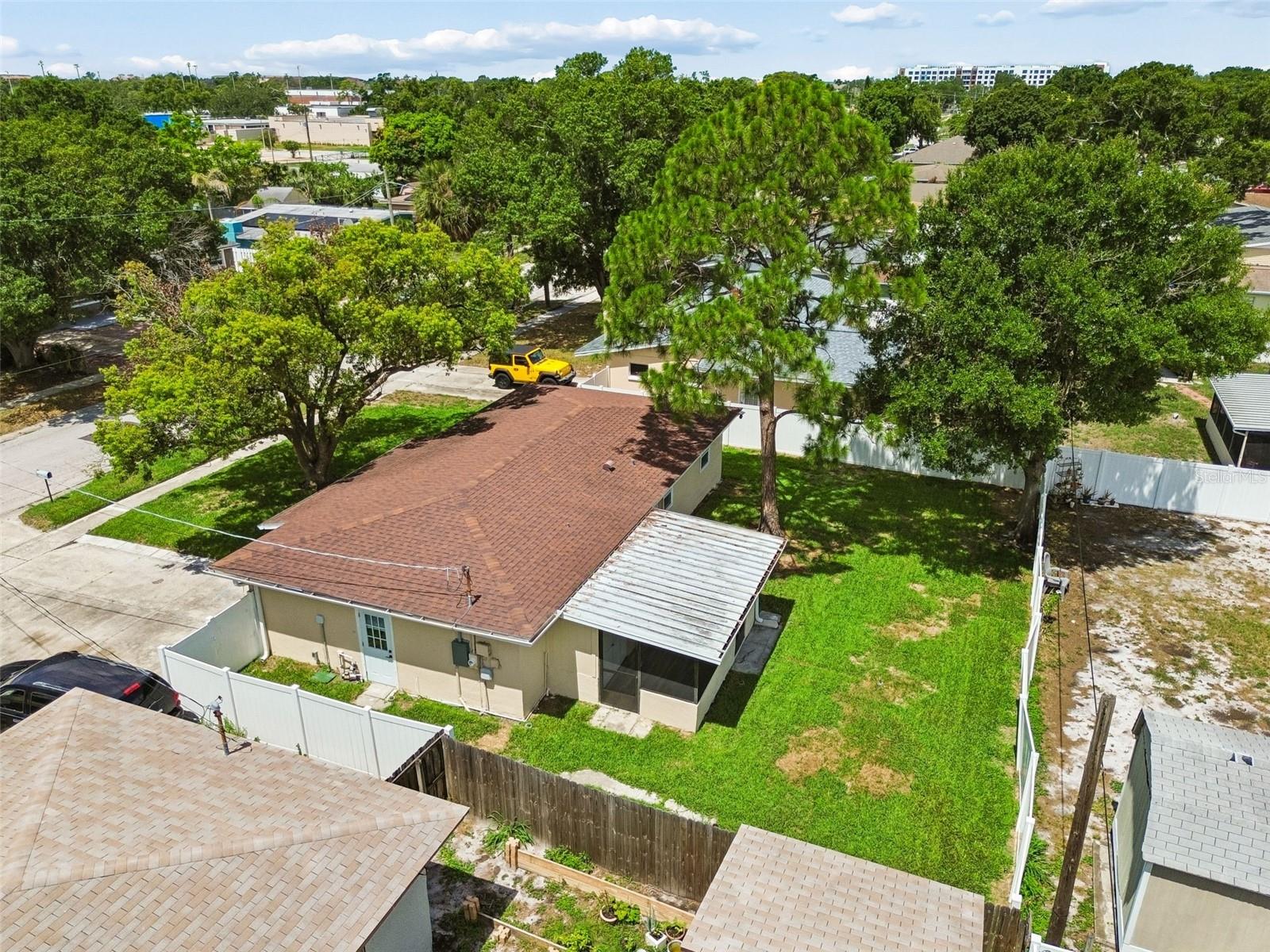 4417 W FAIRVIEW HTS — photo 39
