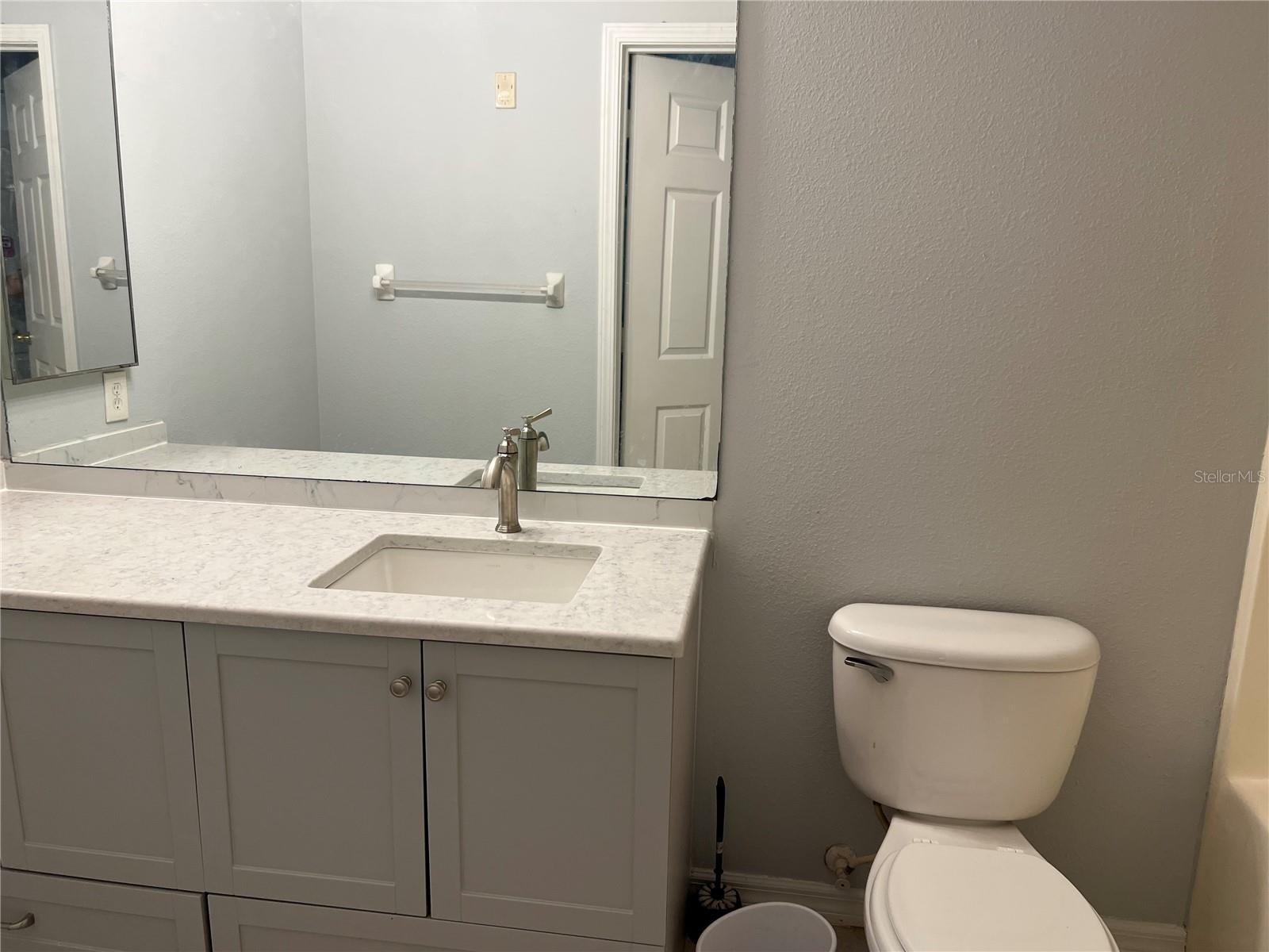 6431 CYPRESSDALE DR #202 — photo 12