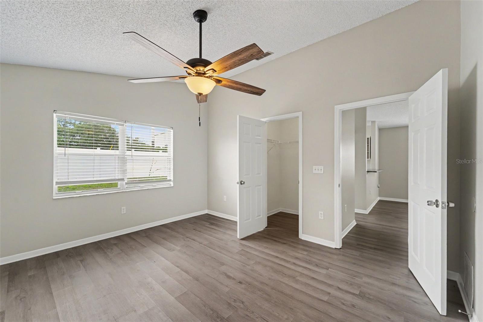 10236 FLAGSHIP AVE — photo 9