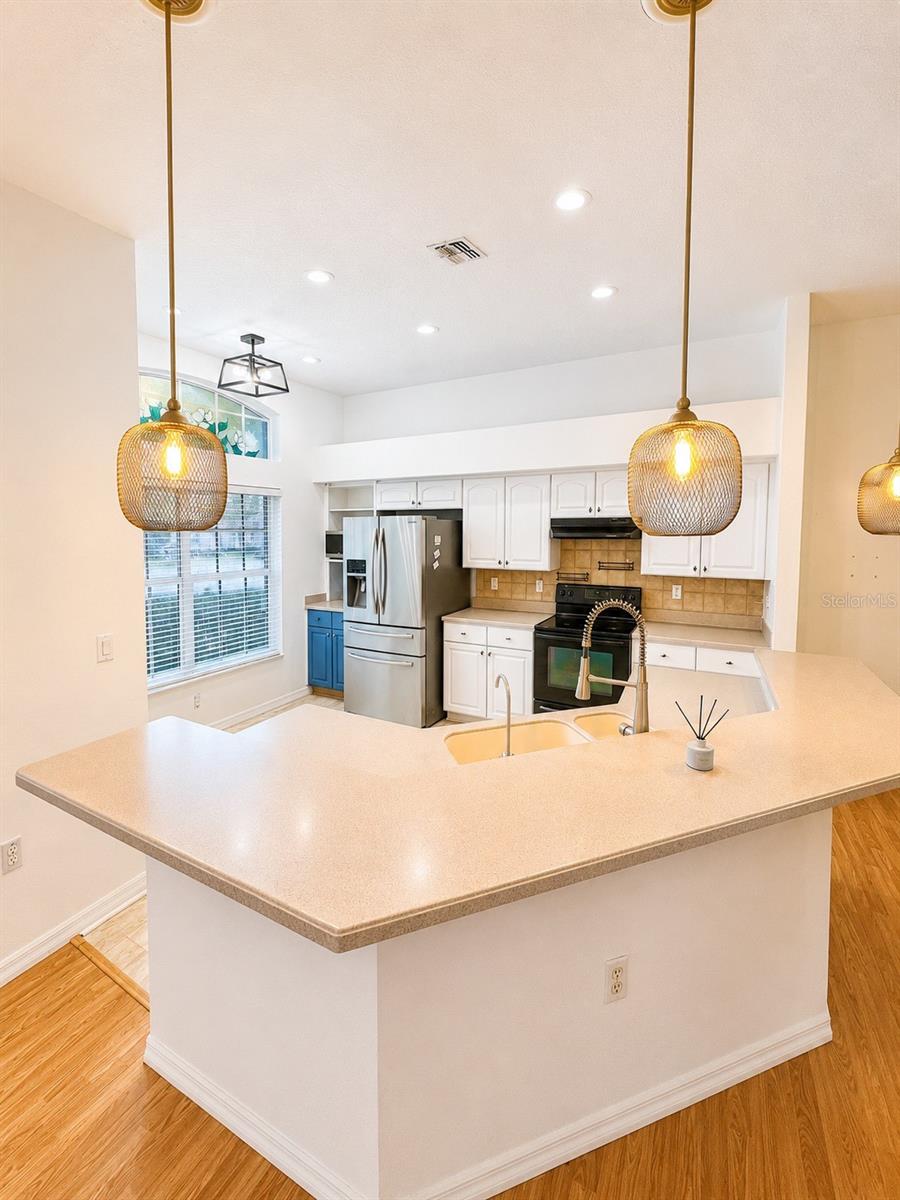 12716 BALSAM AVE — photo 9