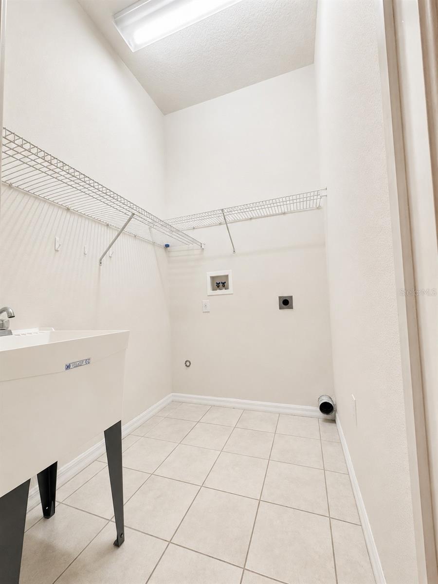 12716 BALSAM AVE — photo 29