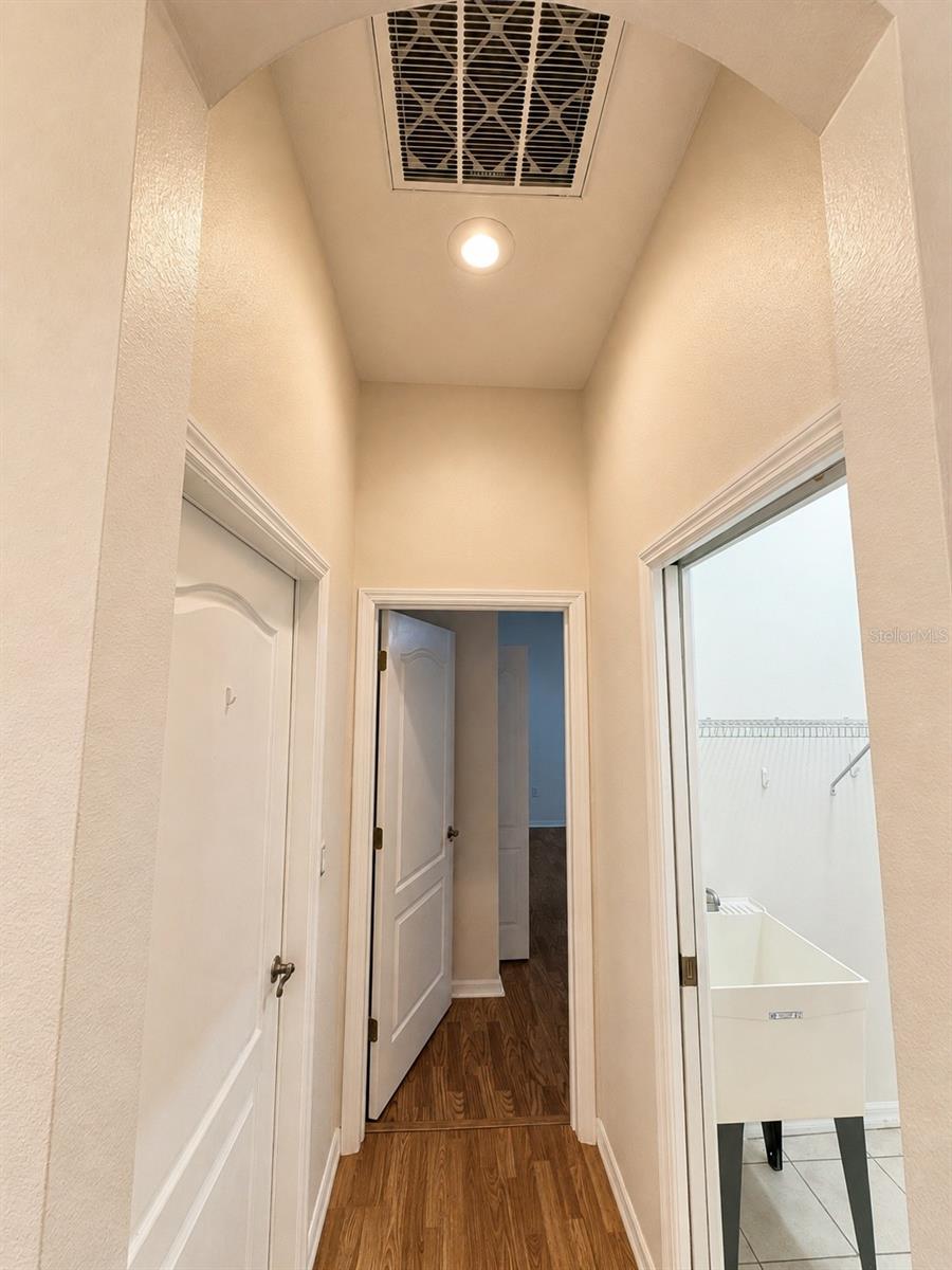 12716 BALSAM AVE — photo 16