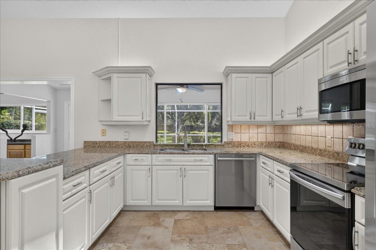 16754 CROSSBILL CT — photo 11