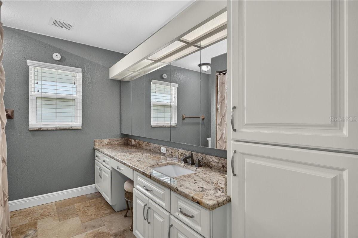 16754 CROSSBILL CT — photo 32