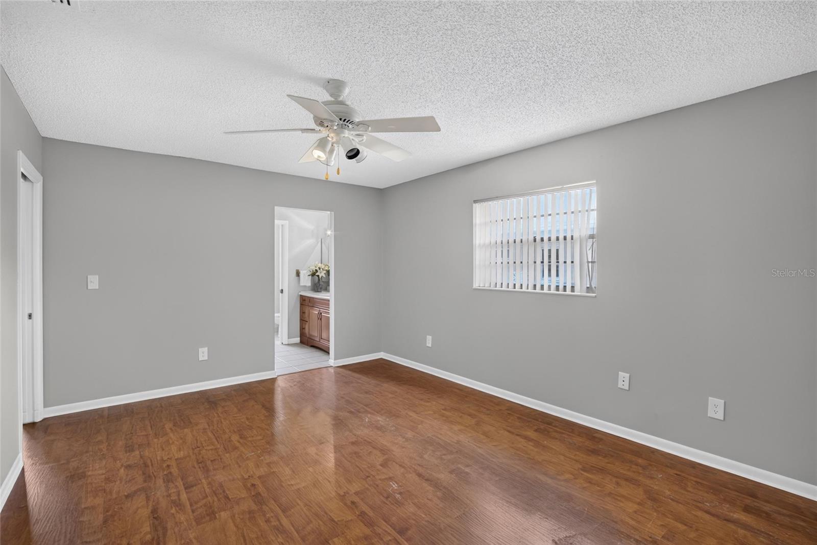 1244 W DEL WEBB BLVD — photo 29