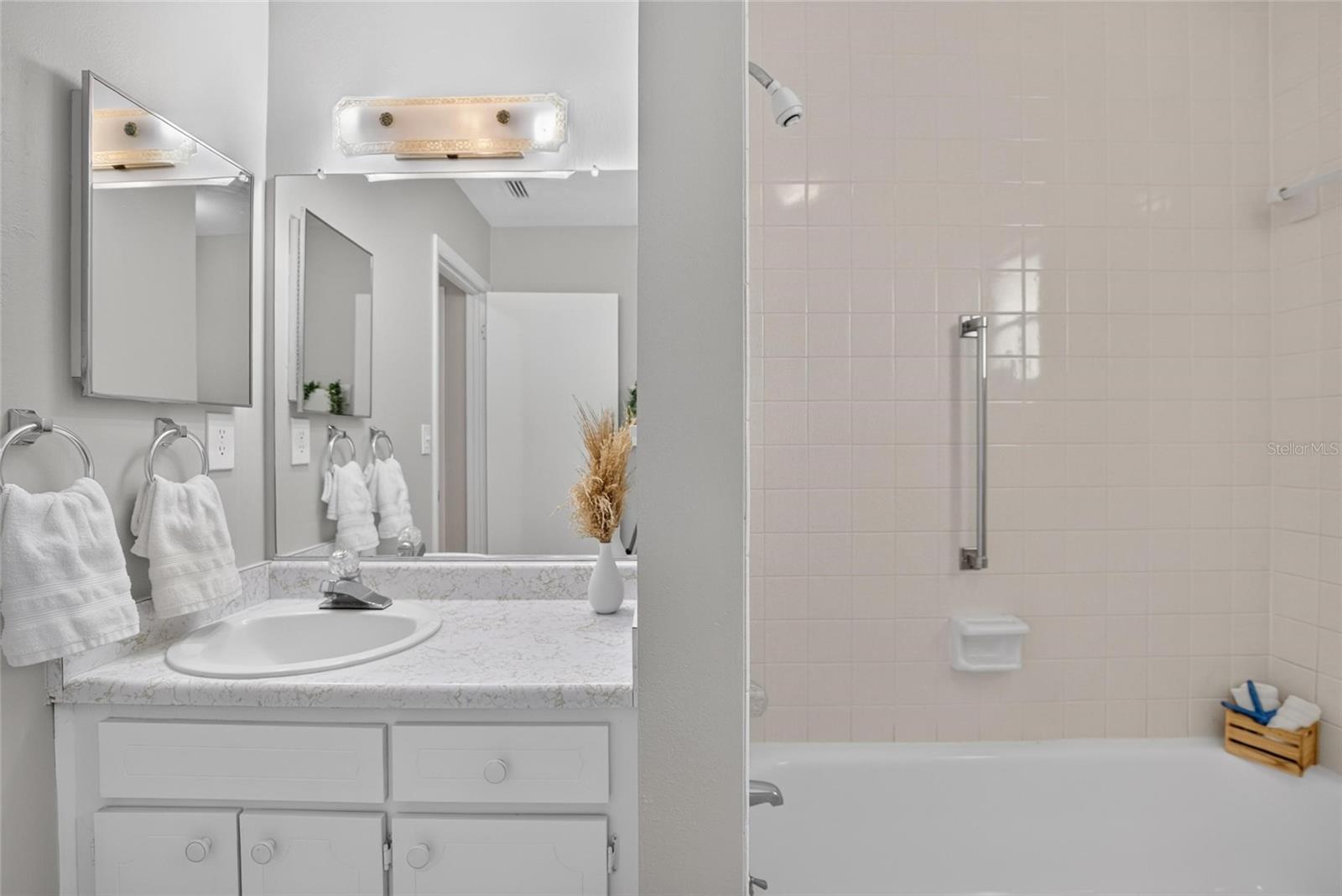 1244 W DEL WEBB BLVD — photo 40
