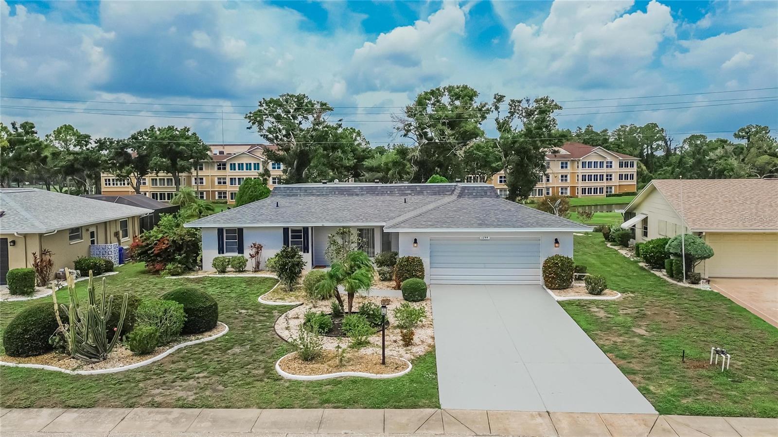 1244 W DEL WEBB BLVD — photo 60