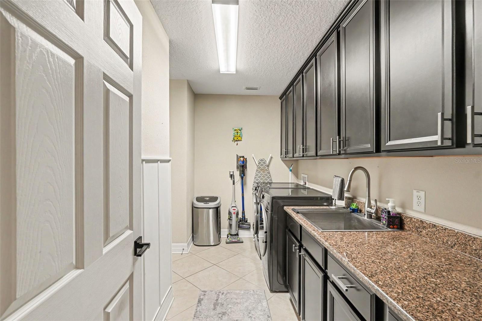 7110 REDROOT CT — photo 29