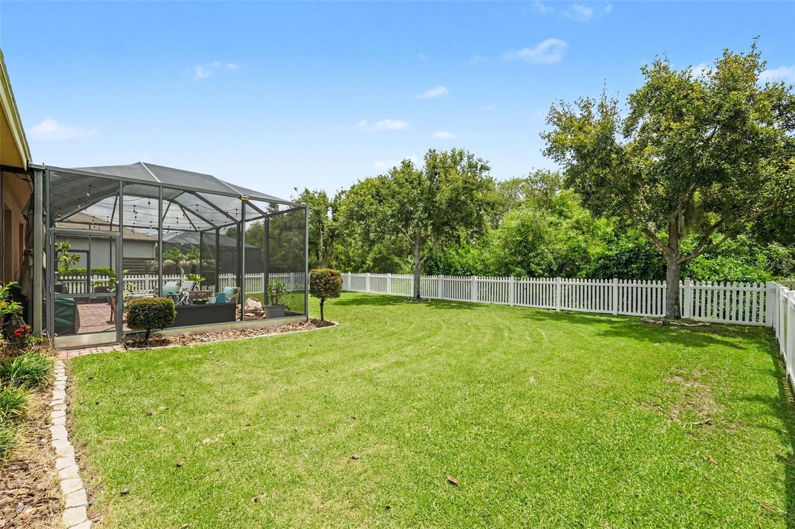 7110 REDROOT CT — photo 34