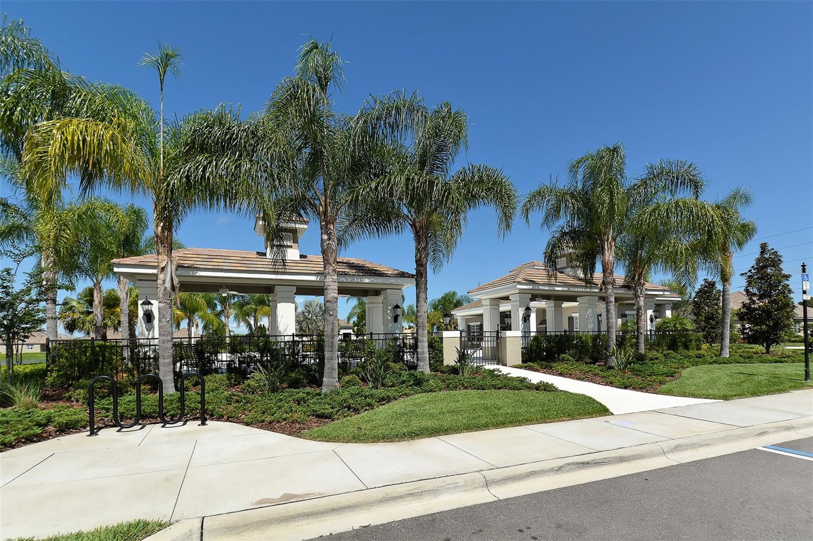4956 MAYMONT PARK CIR — photo 47