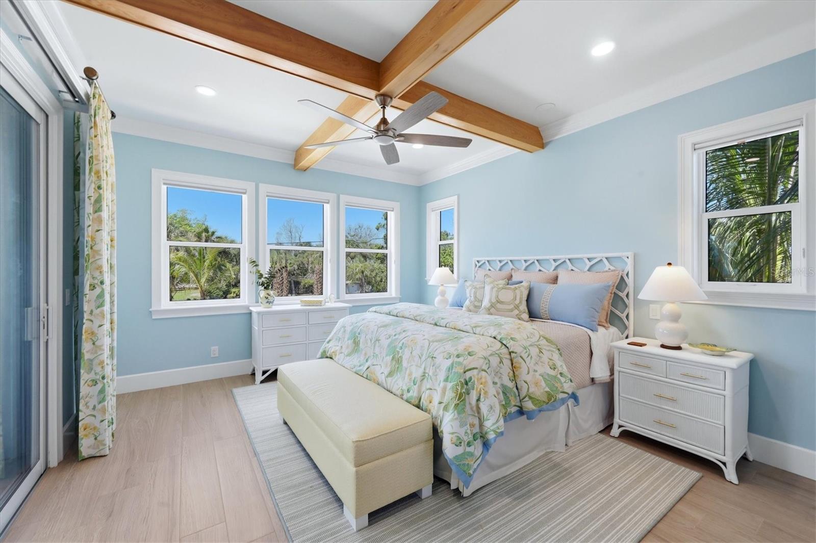 115 AQUA LN — photo 36