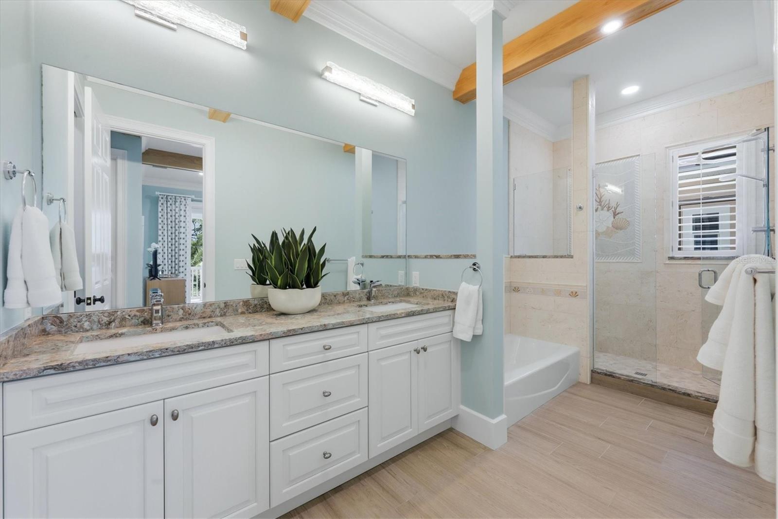 115 AQUA LN — photo 30
