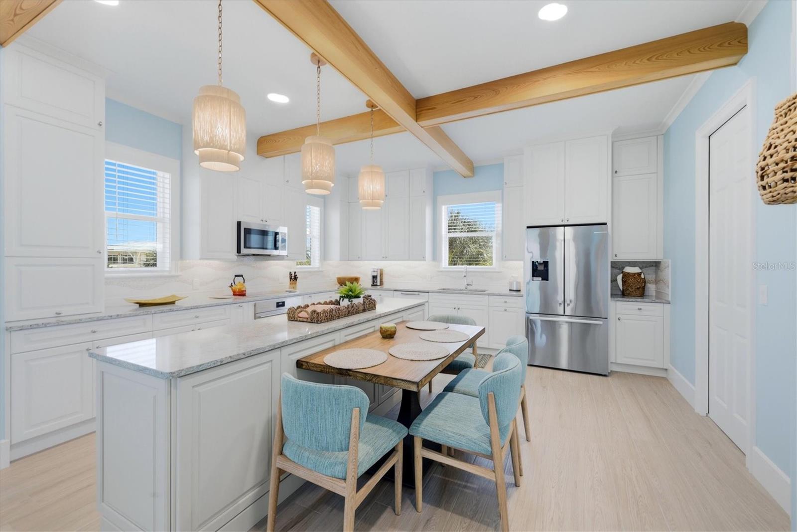 115 AQUA LN — photo 17