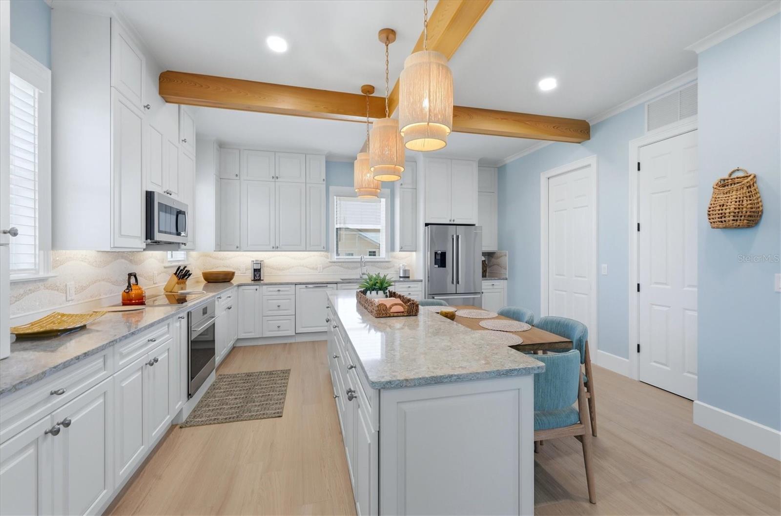 115 AQUA LN — photo 18