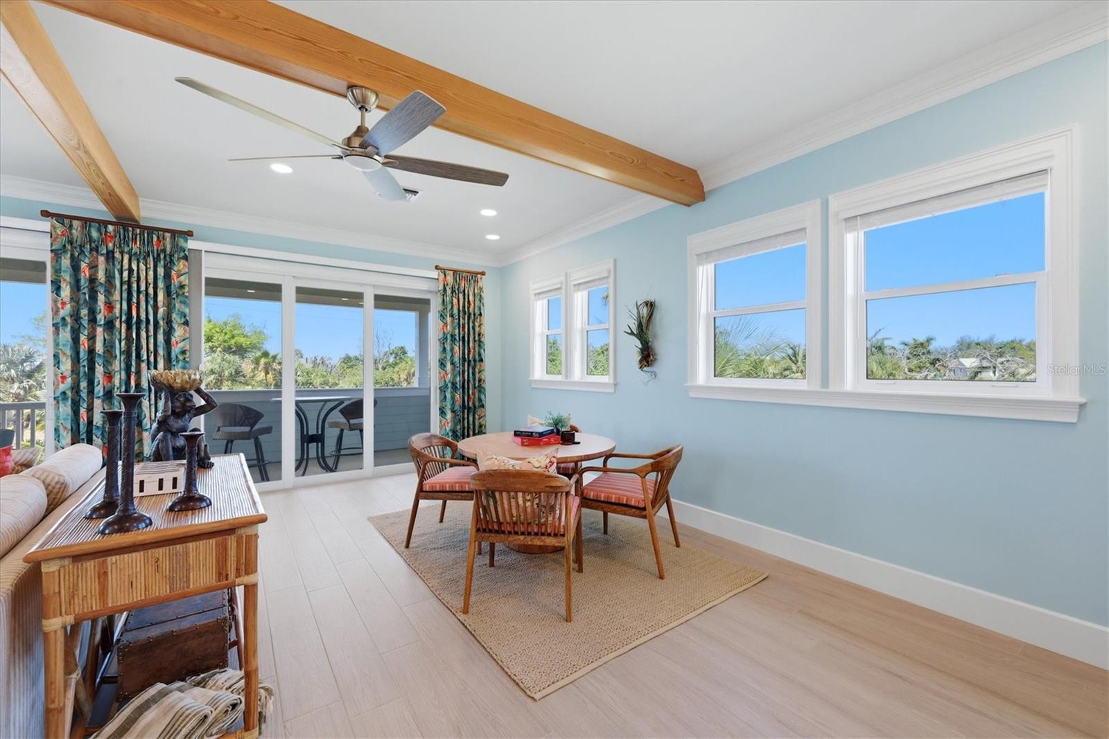 115 AQUA LN — photo 23