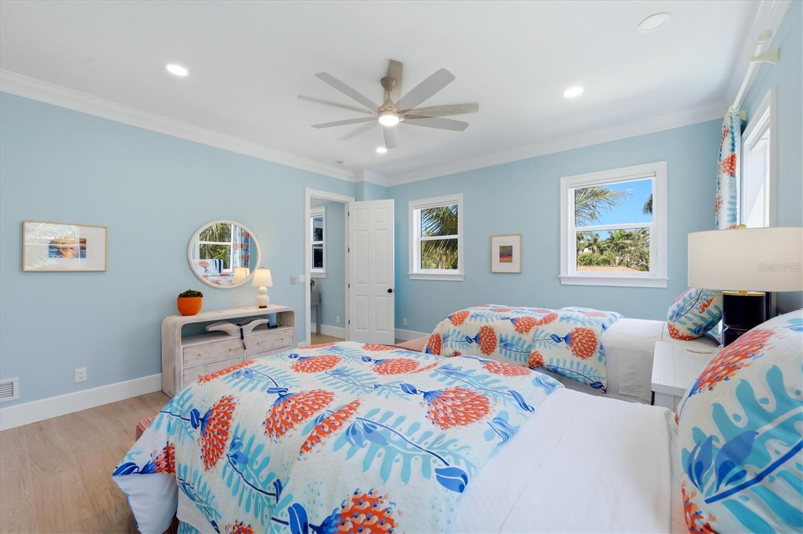 115 AQUA LN — photo 44