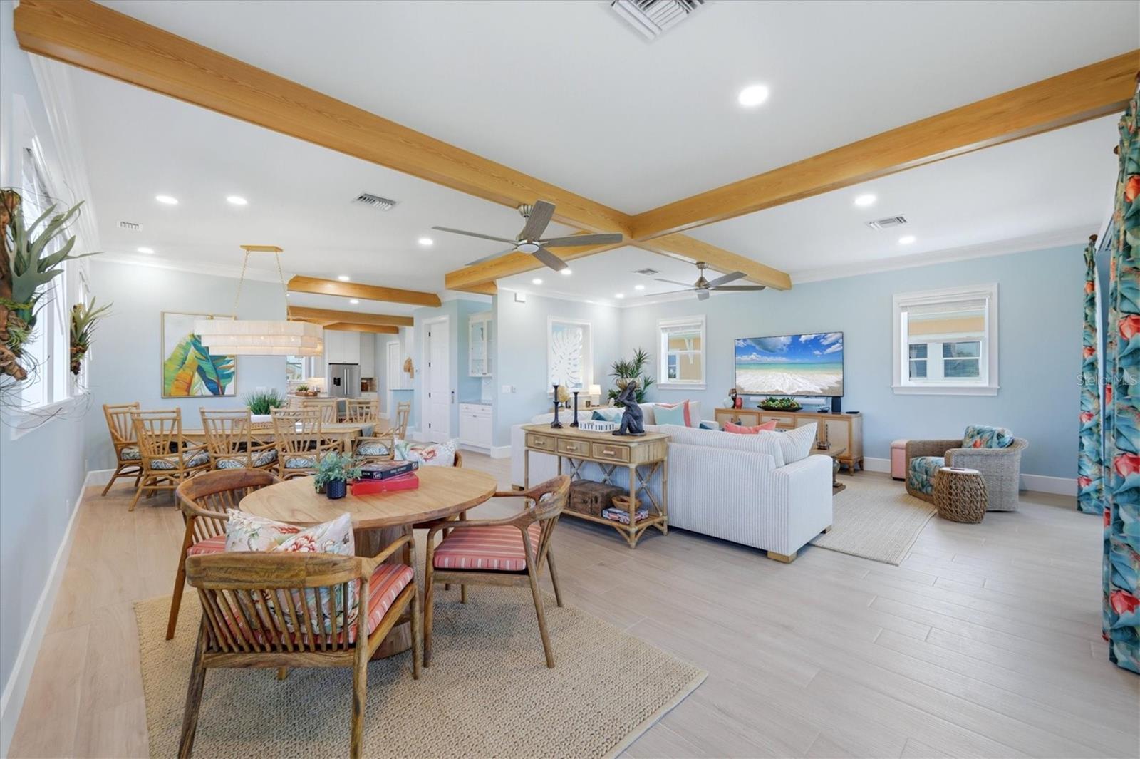 115 AQUA LN — photo 25