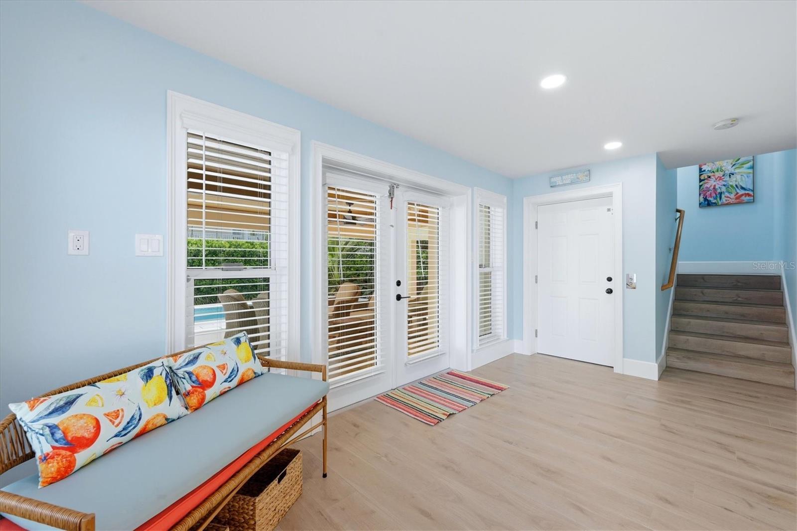 113 AQUA LN — photo 8