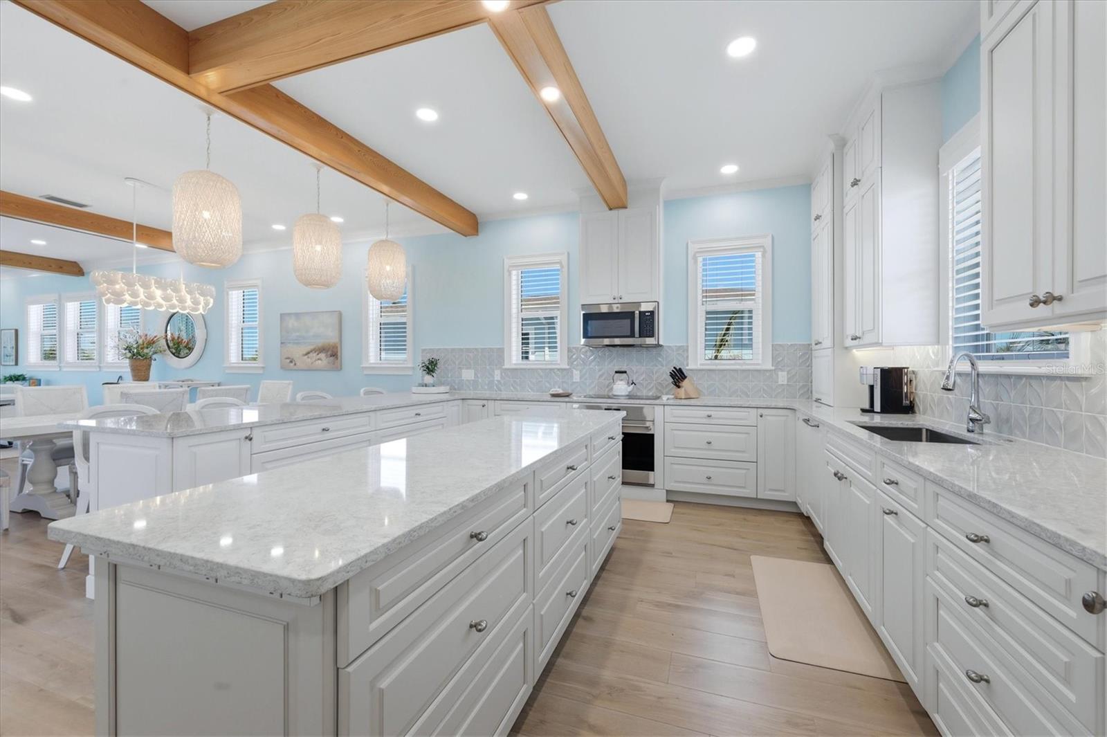 113 AQUA LN — photo 18