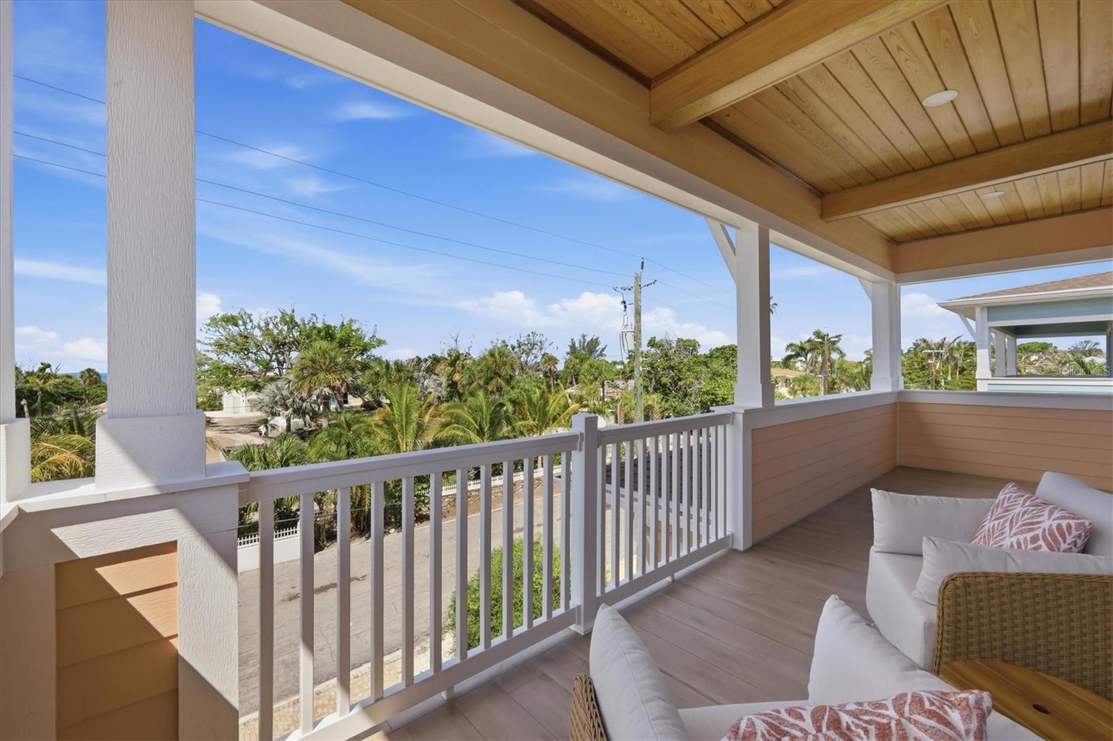 113 AQUA LN — photo 27
