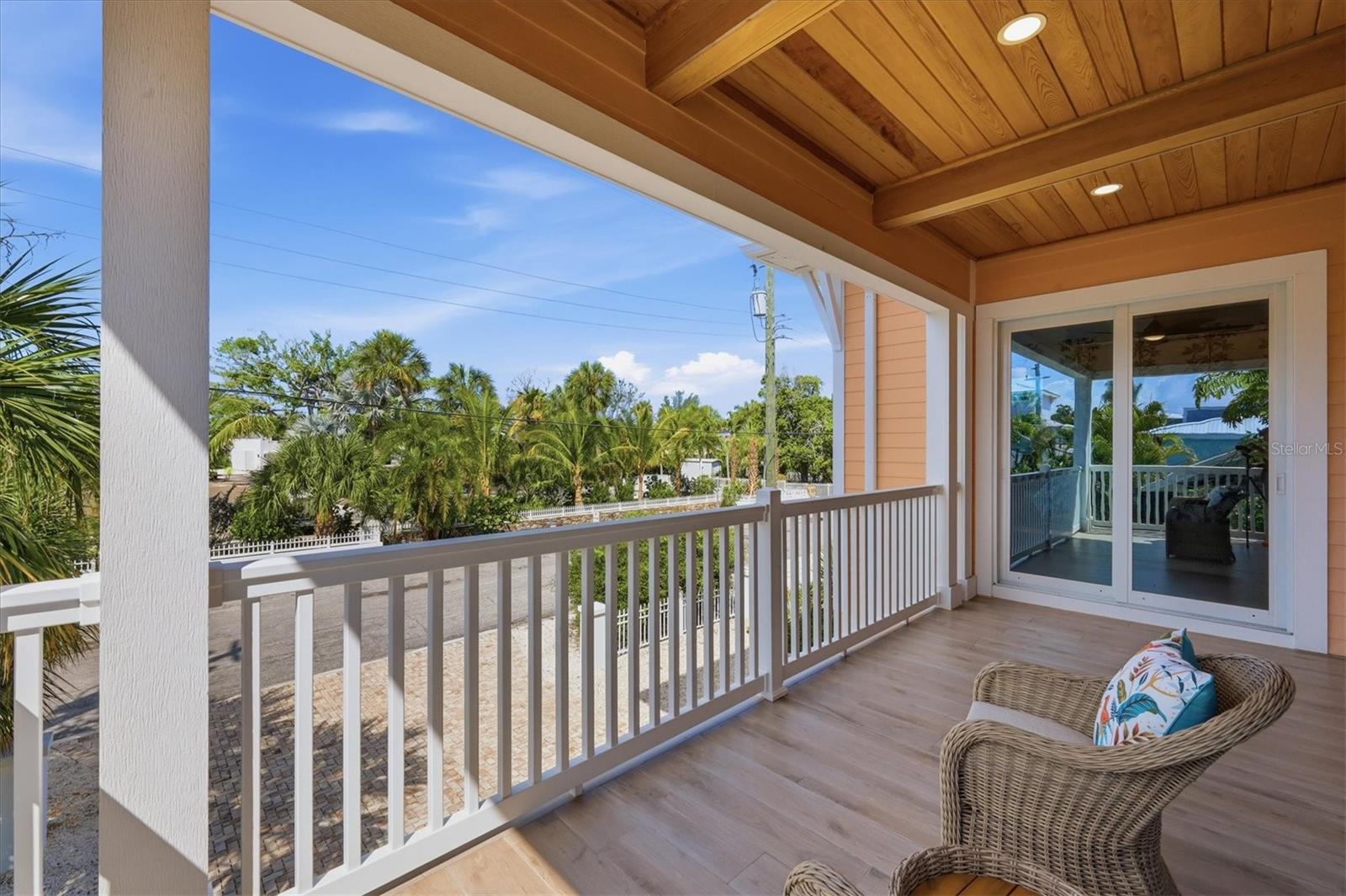 113 AQUA LN — photo 39